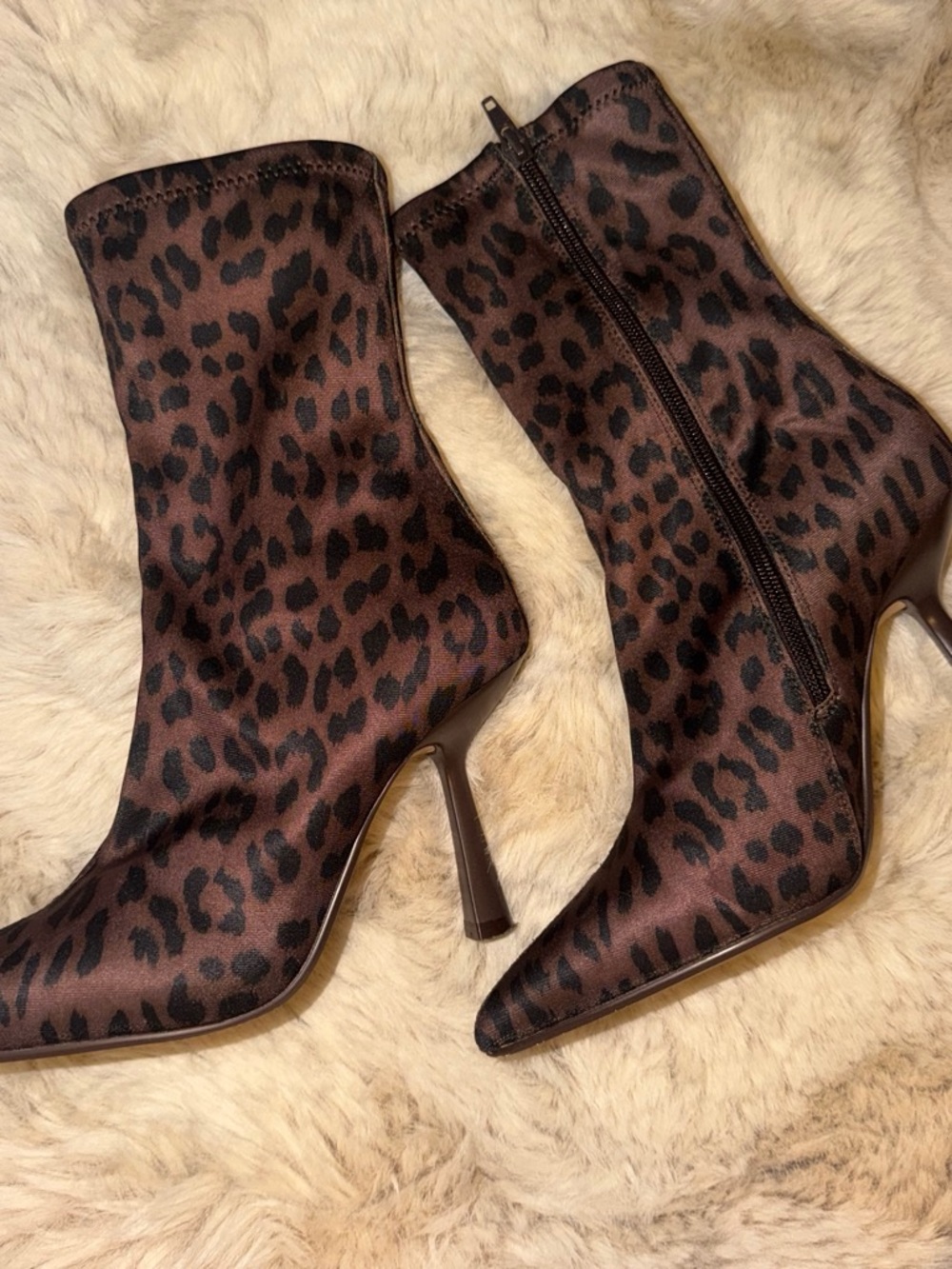 Steve Madden Leopard Print Pointed Toe Ankle Boots - Brown & Black